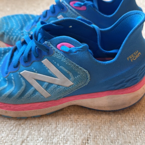 New Balance Roav fresh foam 960 Size 4 - Picture 4 of 6